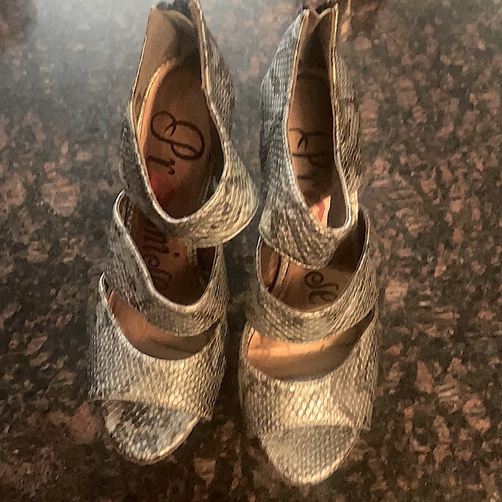 DRESS SHOES - Picture 4 of 8